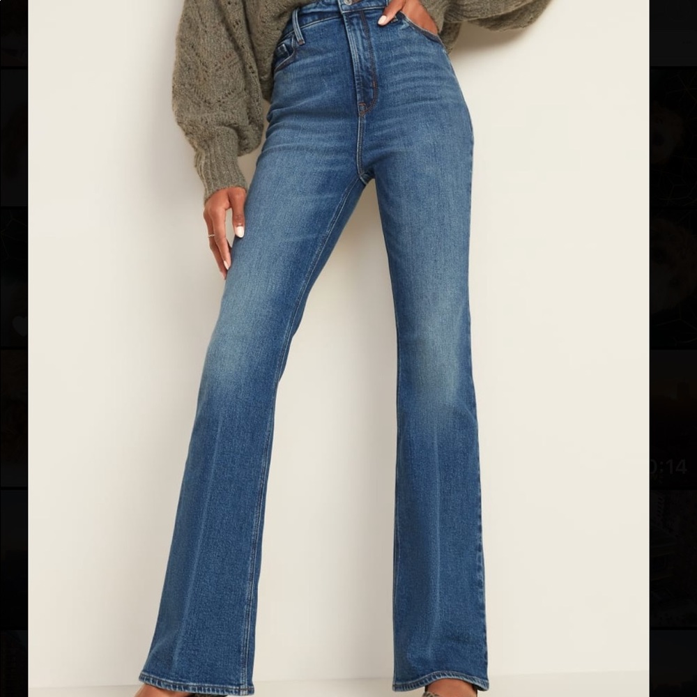 NWT Old Navy Extra High-Waisted Flare Jeans 8 Tall